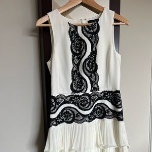 BCBGMaxazria White Black Lace A Line Dress Sz 06